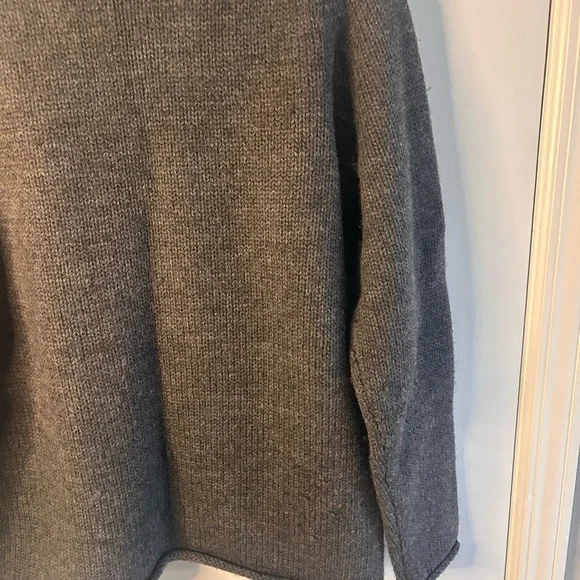 J. CREW GRAY 100% WOOL ROLL NECK SWEATER SIZE MEDIUM - Picture 4 of 12